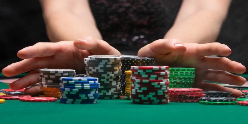 All in là bước đi vô cùng liều lĩnh khi chơi Poker 8KBET